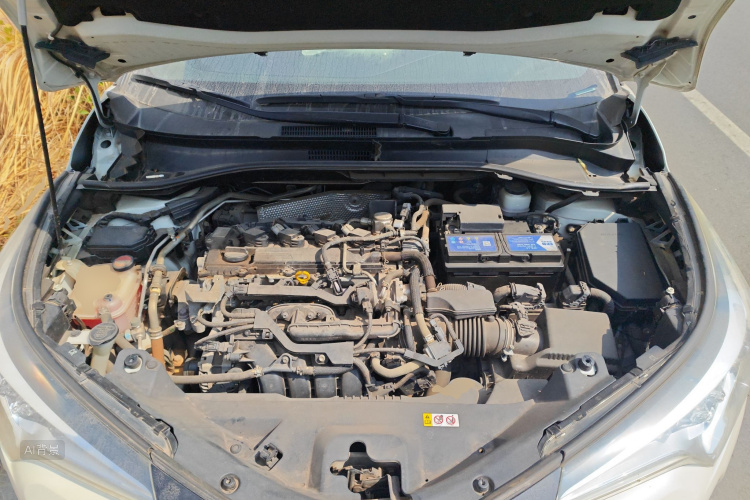 Toyota C-HR 2018 imagem de carro #22