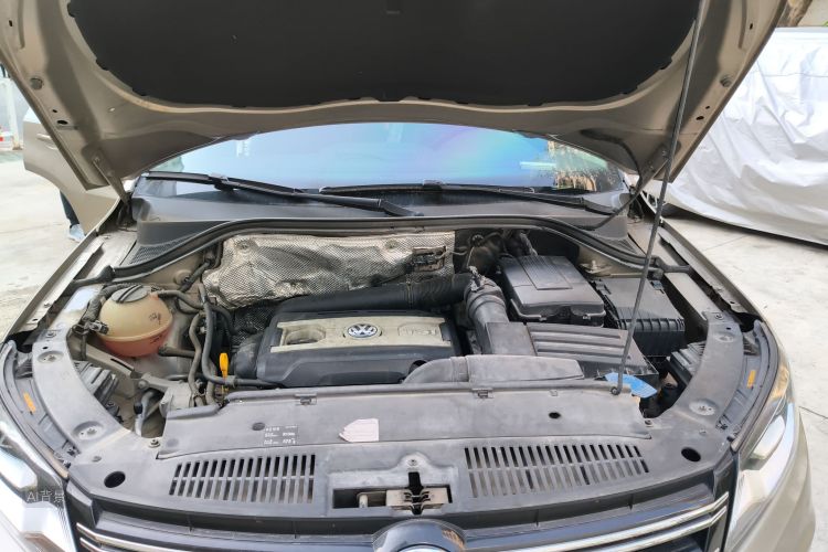 Volkswagen Tiguan 2015 immagine di auto #22