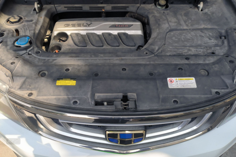 GEELY Boyue 2018 immagine di auto #22