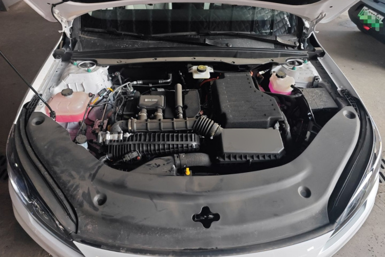 BYD Seal 05 DM-i 2025 car image #22