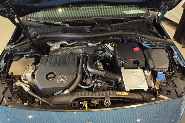 Mercedes-Benz B Class 2019 car image #22