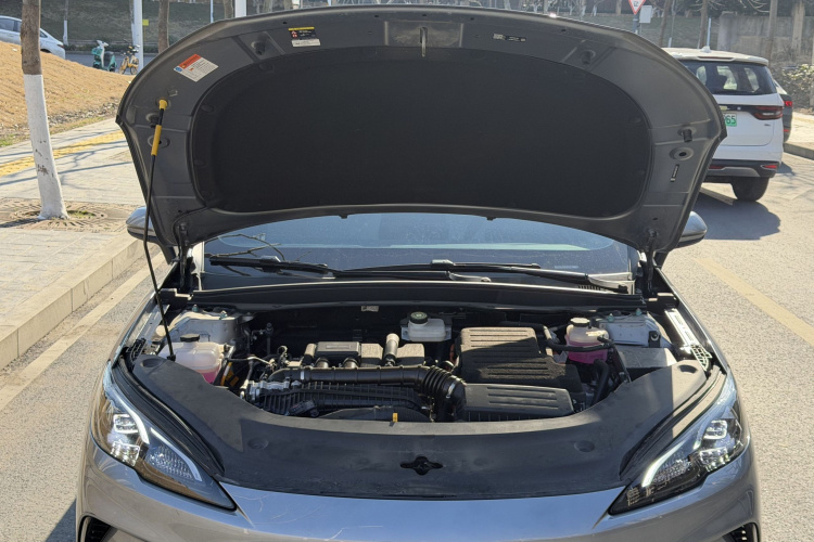 BYD Seal 05 DM-i 2025 car image #22