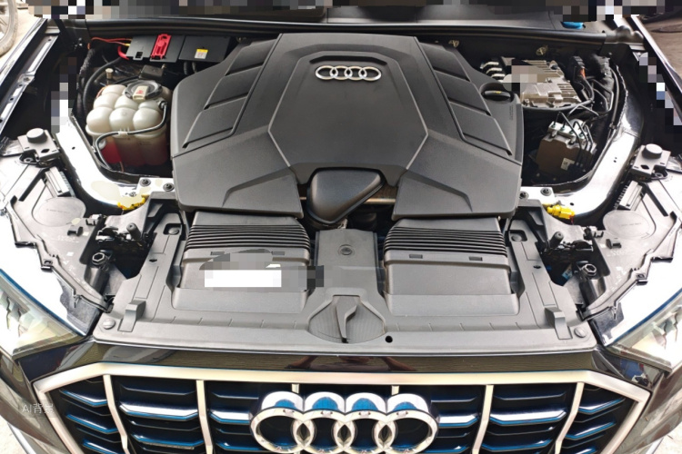 Audi Q7 2020 car image #22