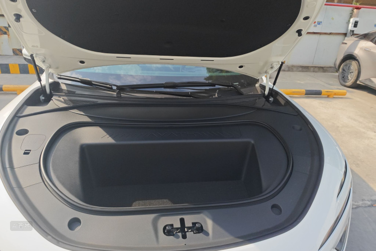 Avatr 12 2025 car image #22