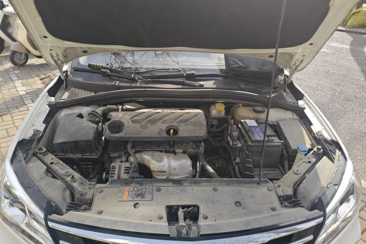 Roewe i5 2019 #22 Roewe i5 2019 car image #22
