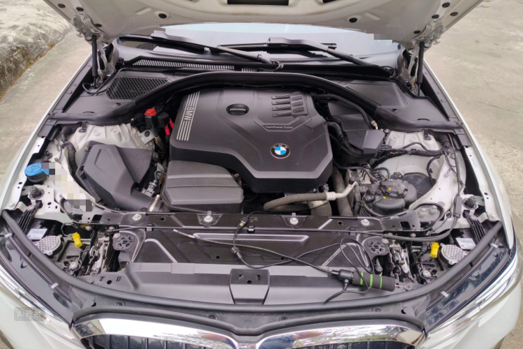 BMW 3 Series 2021 car image #22