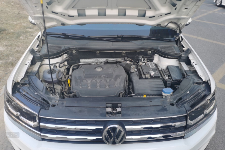 Volkswagen Tharu 2019 immagine di auto #22