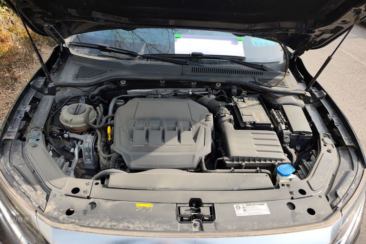 Volkswagen Passat 2022 immagine di auto #22