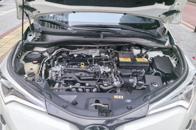 Toyota C-HR 2019 car image #22