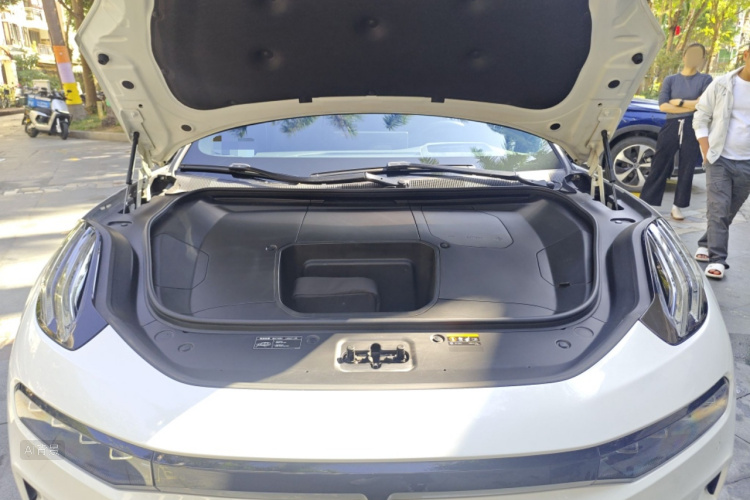 Zeekr 001 2023 immagine di auto #22