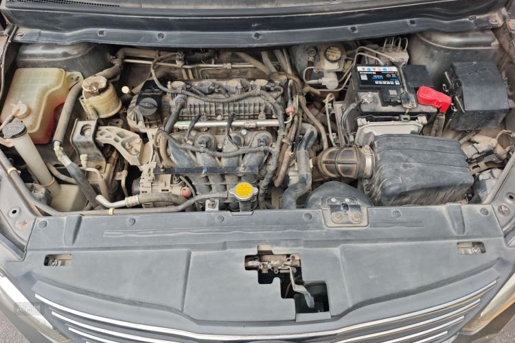 Forthing S500 2015 car image #22