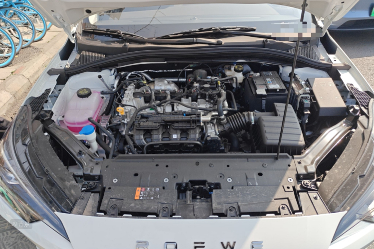 Roewe i5 2025 immagine di auto #22