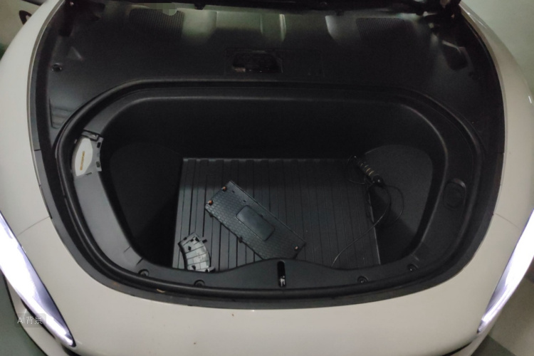 MI SU7 Ultra 2025 car image #22