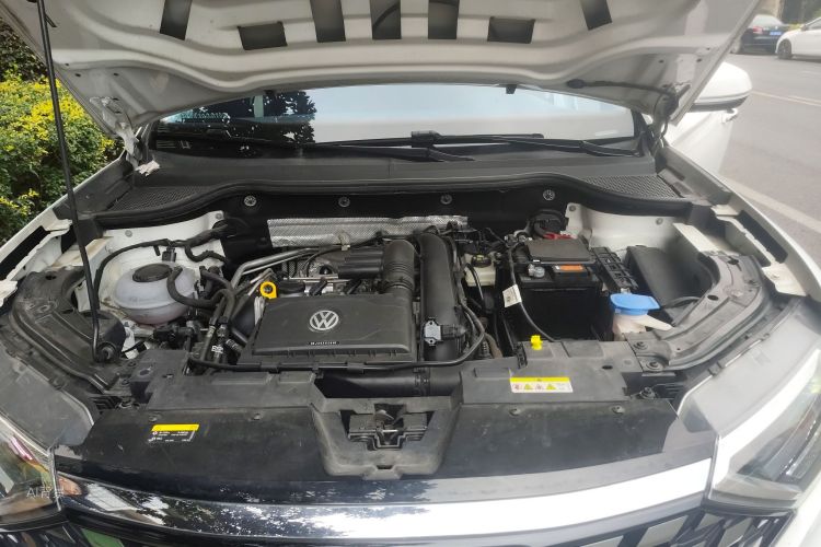 VS5 2021 car image #22
