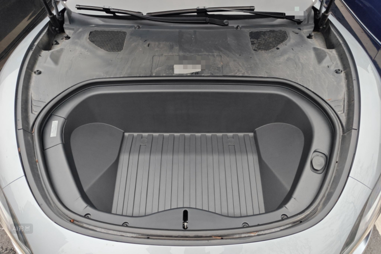 MI SU7 Ultra 2025 car image #22