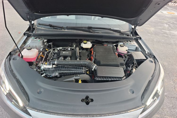 BYD Seal 05 DM-i 2025 #22 BYD Seal 05 DM-i 2025 immagine di auto #22