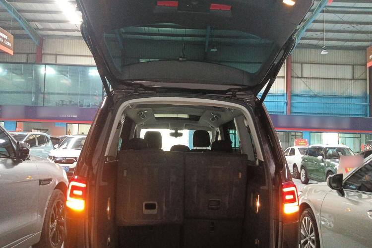 Volkswagen Sharan 2019 immagine di auto #22