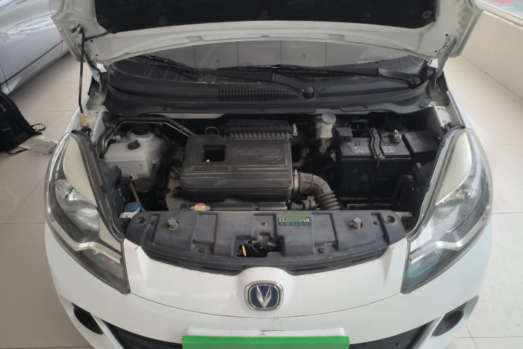 Changan BenBen 2015 изображение автомобиля #22