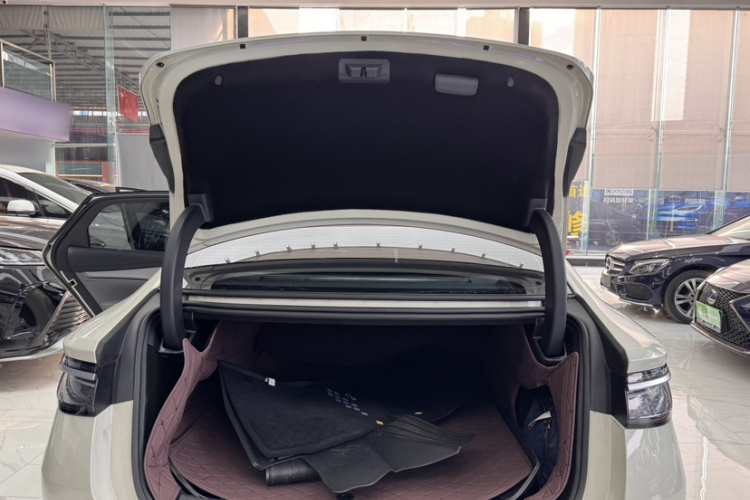 BYD Seal 07 DM-i 2024 صورة سيارة #22