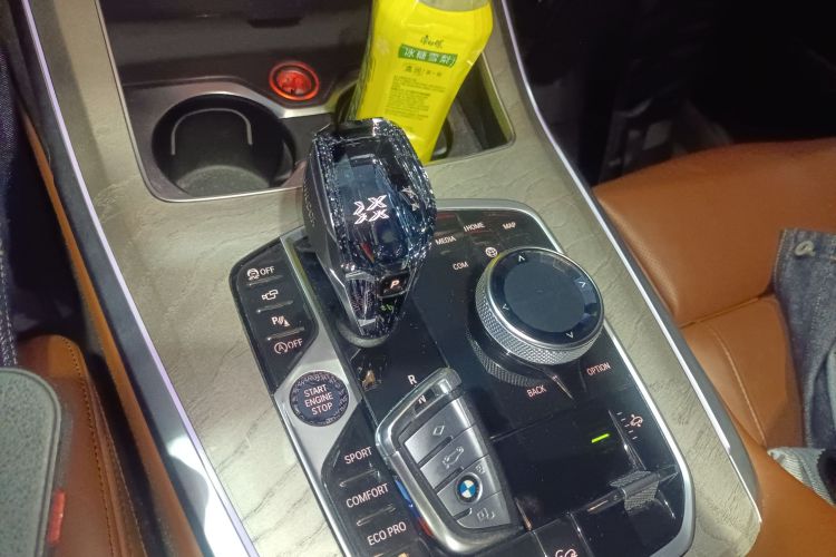 BMW X7 2020 صورة سيارة #22