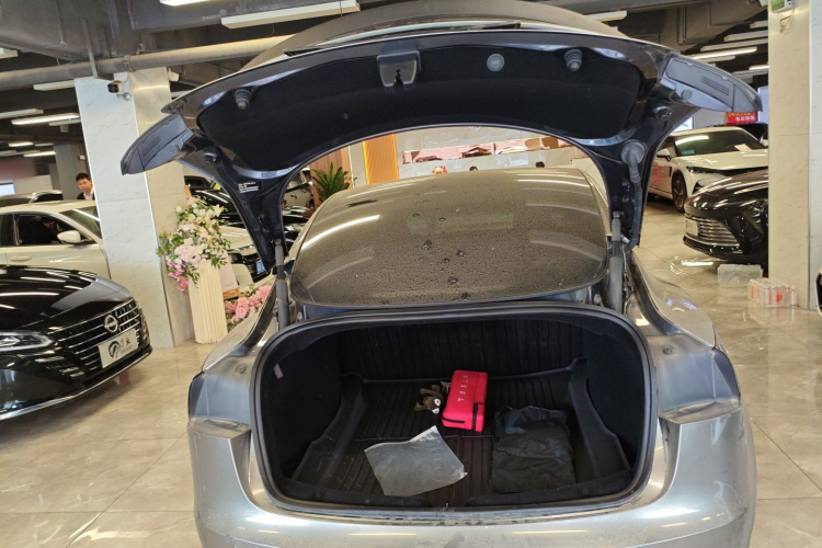 特斯拉 Model 3 2024 汽车图片 #22