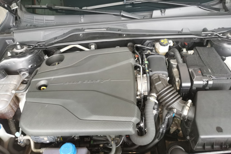 Changan UNI-V 2023 immagine di auto #22