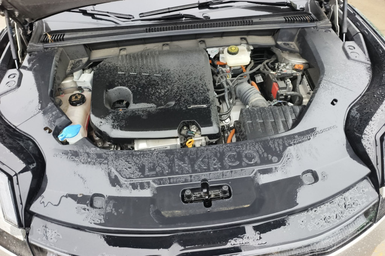 Lynk & Co 08 EM-P 2024 car image #22