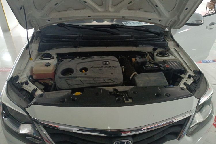 Changan Alsvin V3 2016 صورة سيارة #22