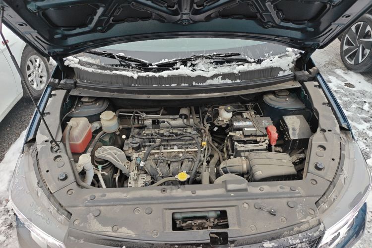 Forthing T5 2023 car image #22