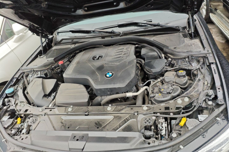 BMW 3 Series 2020 car image #22