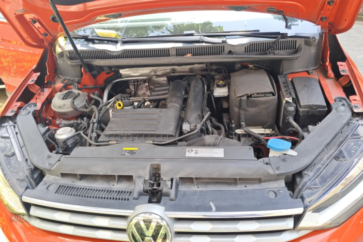 Volkswagen Touran 2020 car image #22