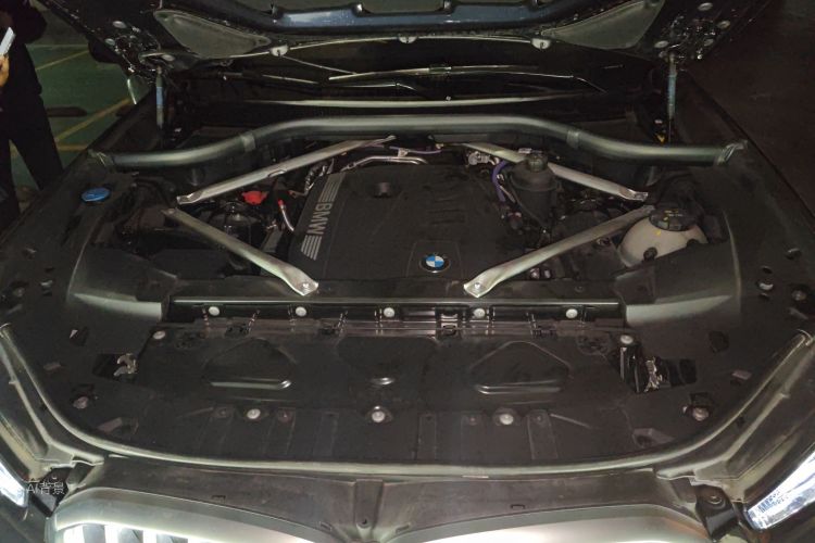 BMW X6 2024 car image #22