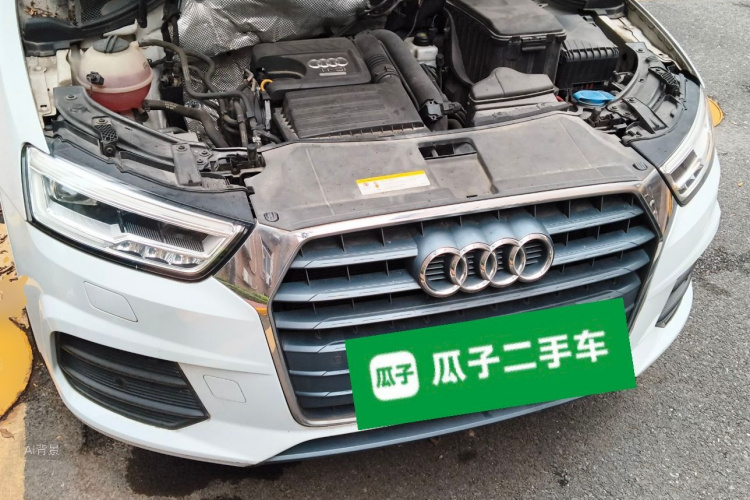 Audi Q3 2018 car image #22