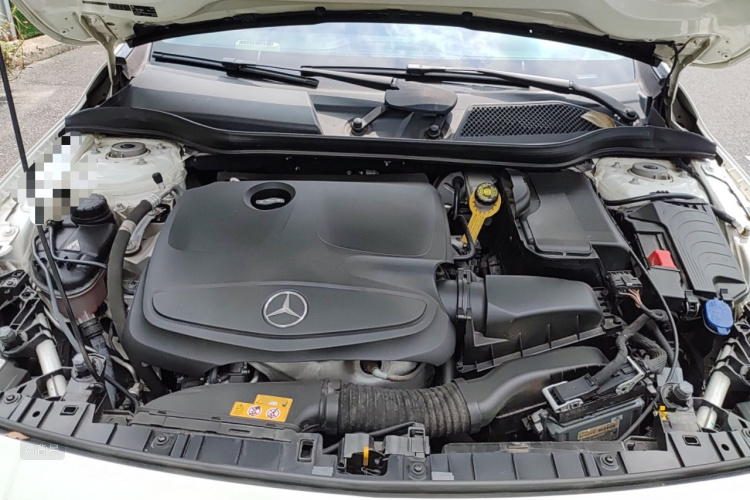 Mercedes-Benz GLA Class 2019 car image #22