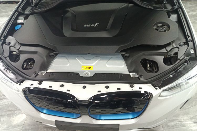 BMW iX3 2021 صورة سيارة #22