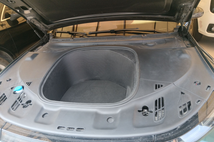 Xpeng P7 2021 صورة سيارة #22