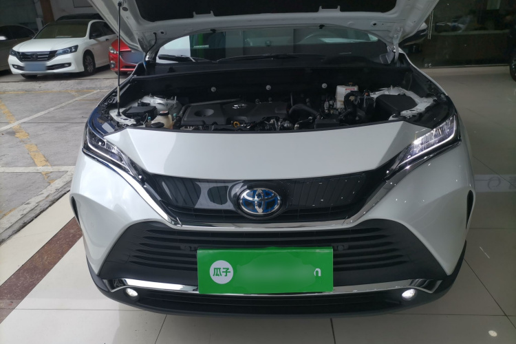 Toyota Harrier 2023 car image #22