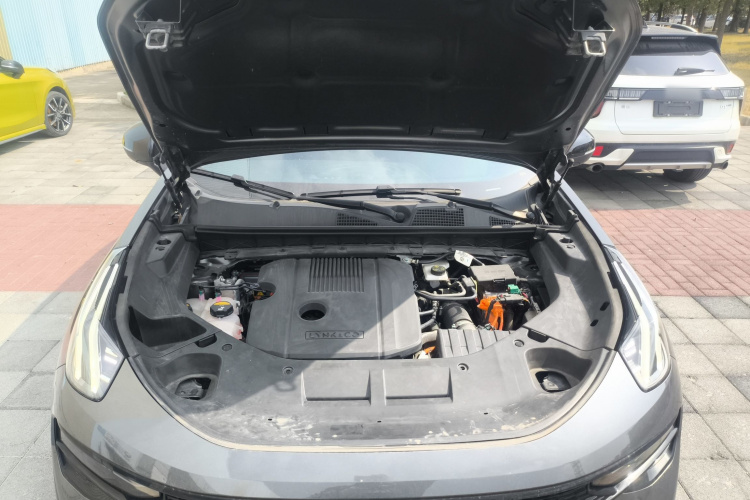 Lynk & Co 01 EM-P 2022 car image #22