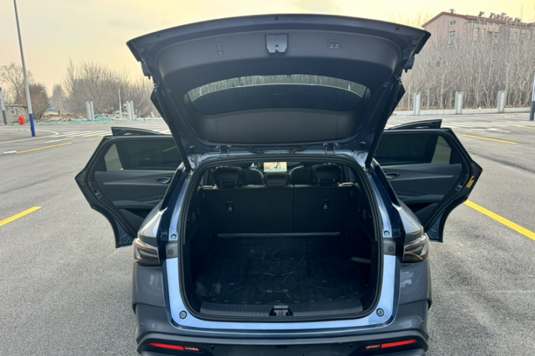 BYD Seal 06 DM-i 2025 car image #22