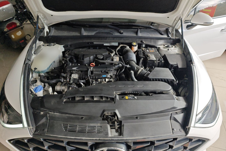 Hyundai Sonata 2020 immagine di auto #22