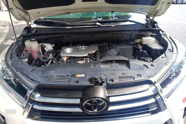 Toyota Highlander 2019 car image #22