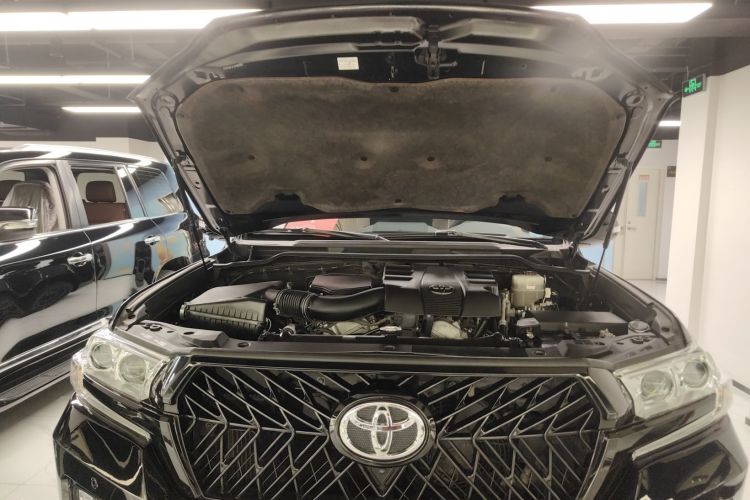 Toyota 2019 car image #22