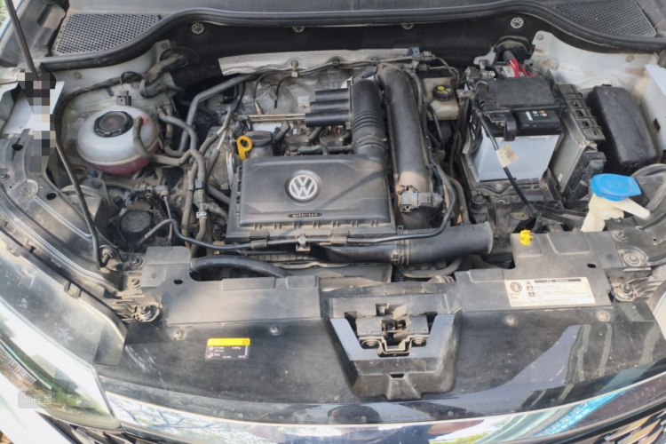 VS5 2020 car image #22