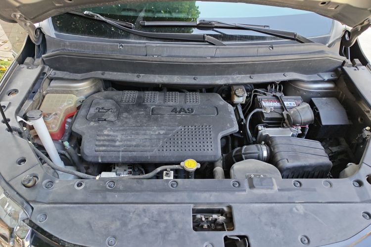 Forthing SX6 2016 car image #22