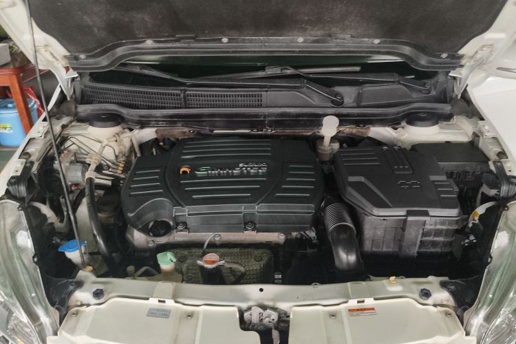 Suzuki S-Cross 2015 صورة سيارة #22