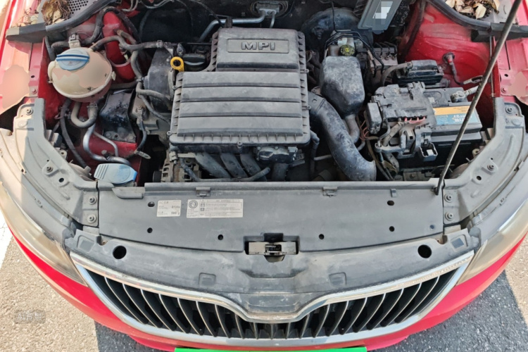 Skoda Rapid Spaceback 2015 immagine di auto #22