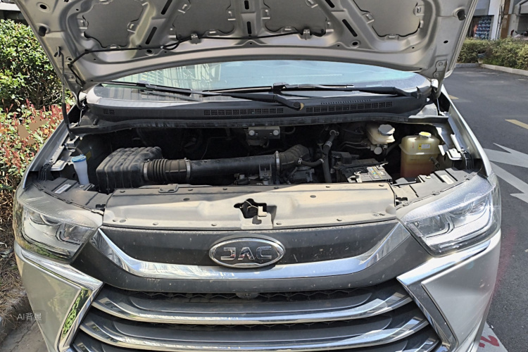 JAC 2021 car image #22