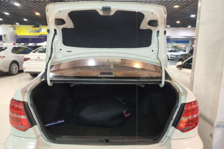 Toyota Corolla (Classic) 2015 car image #22