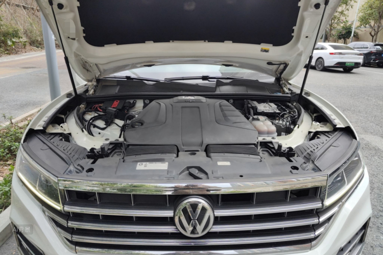 Volkswagen Touareg 2018 car image #22