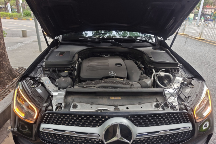 Mercedes-Benz 2020 car image #22